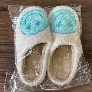 NEW - Smiley face slippers (Size 9-10)